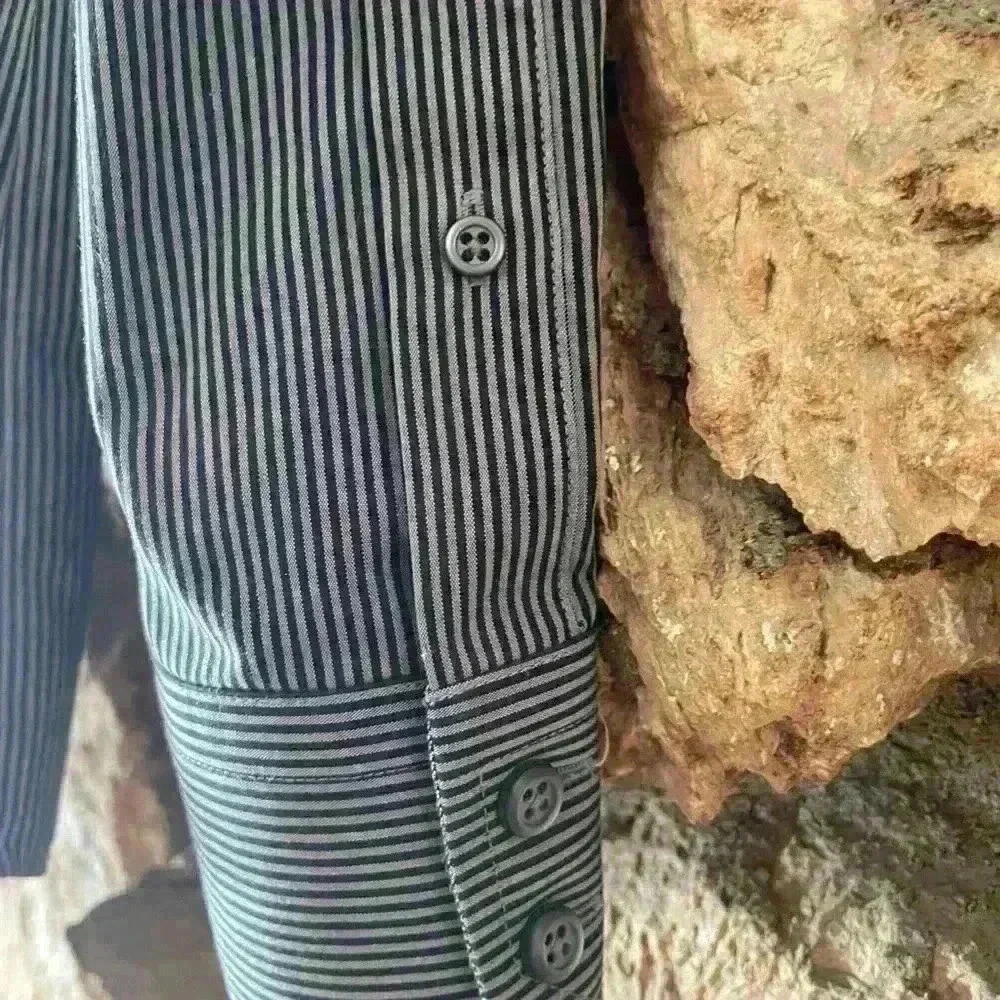 Banana Republic this very